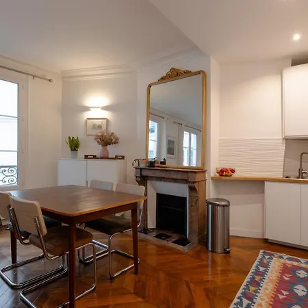 Apartment Sophisticated 2br - Steps To Station Paris