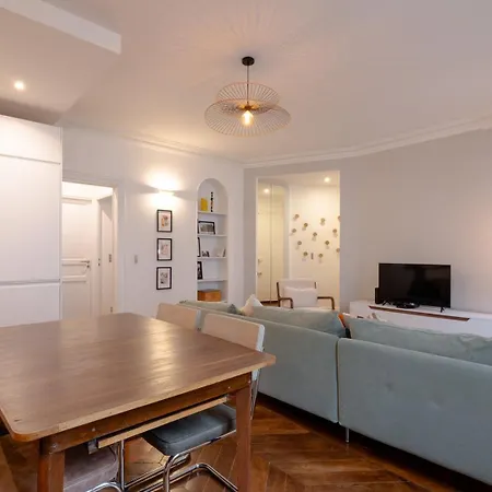 Apartment Sophisticated 2br - Steps To Station Paris