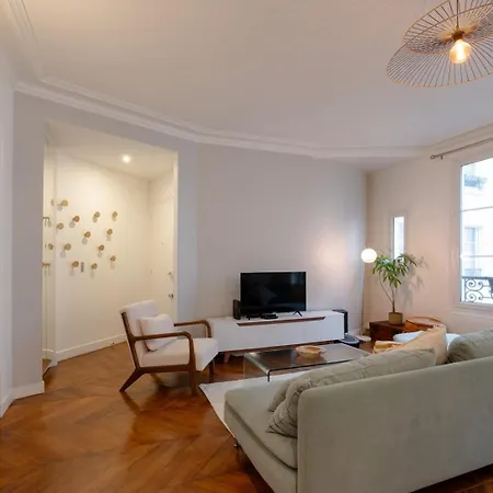 Sophisticated 2br - Steps To Station Paris