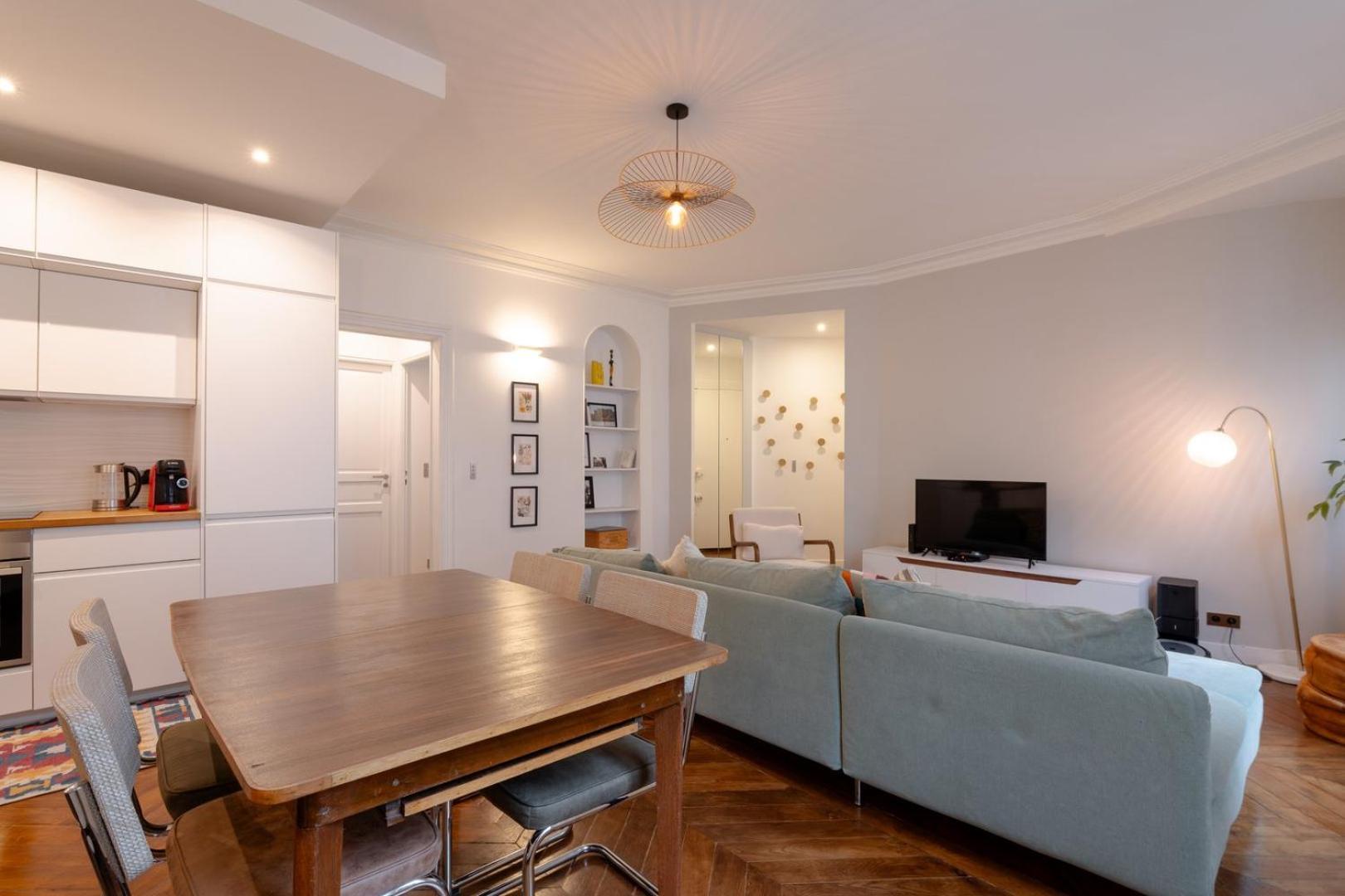 Apartment Sophisticated 2br - Steps To Station Paris